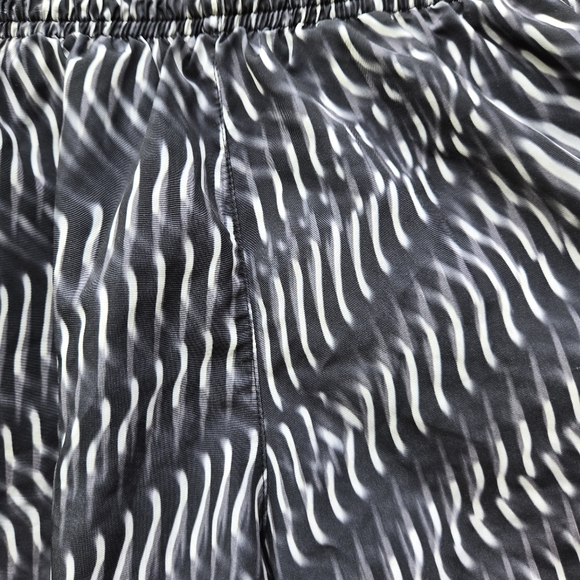 Nike Dri-Fit Athletic Trippy Wavy Tempo Running Short Medium - Picture 4 of 8
